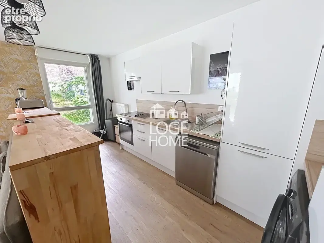 Maison 90 m² à Croix  - photo 3