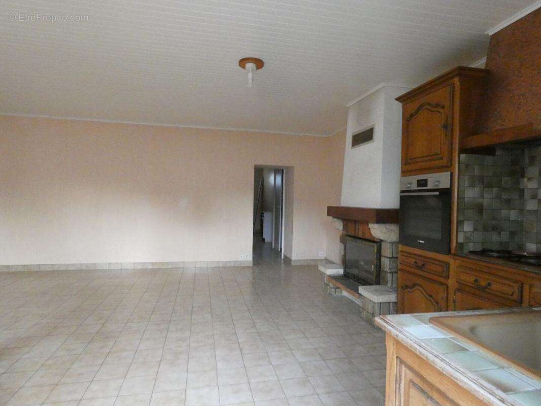 Maison à SAINT-PIERRE-DE-PLESGUEN