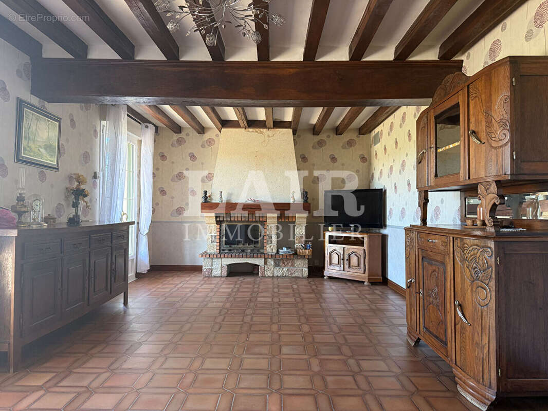 Maison à FRESNAY-SUR-SARTHE