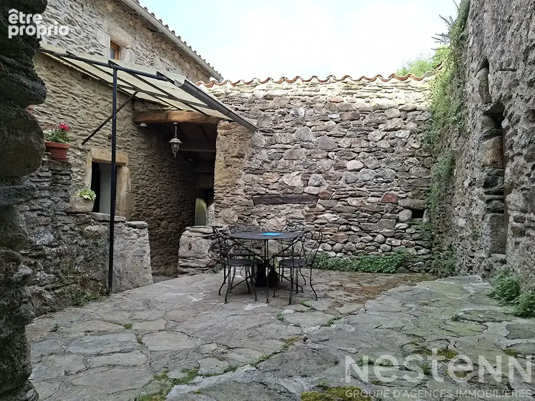 Maison en pierre rénovée de 124 m2 avec 7 678 m² de terrain - Havre de paix en Cévennes - photo 20
