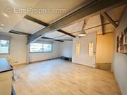 Commerce à LA SALVETAT-SAINT-GILLES