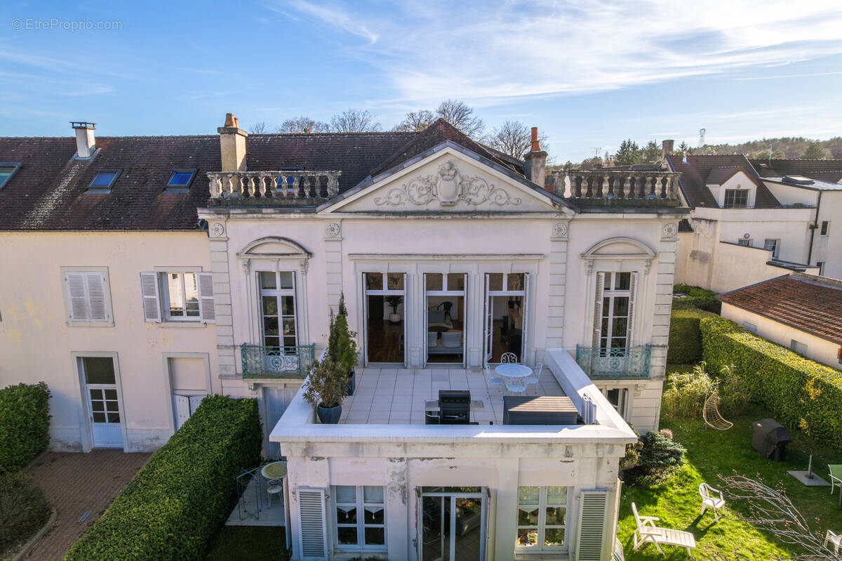 Appartement à AHUY