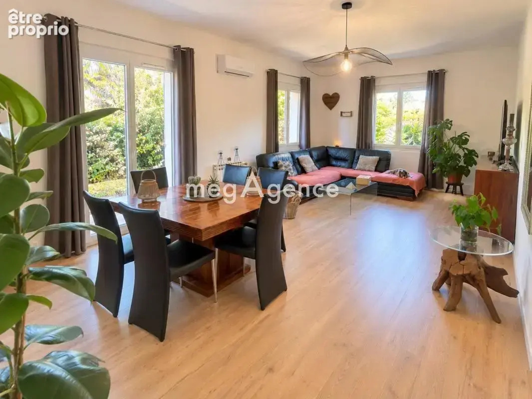 Six-fours-maison de plain-pied avec jardin paysagé - photo 7