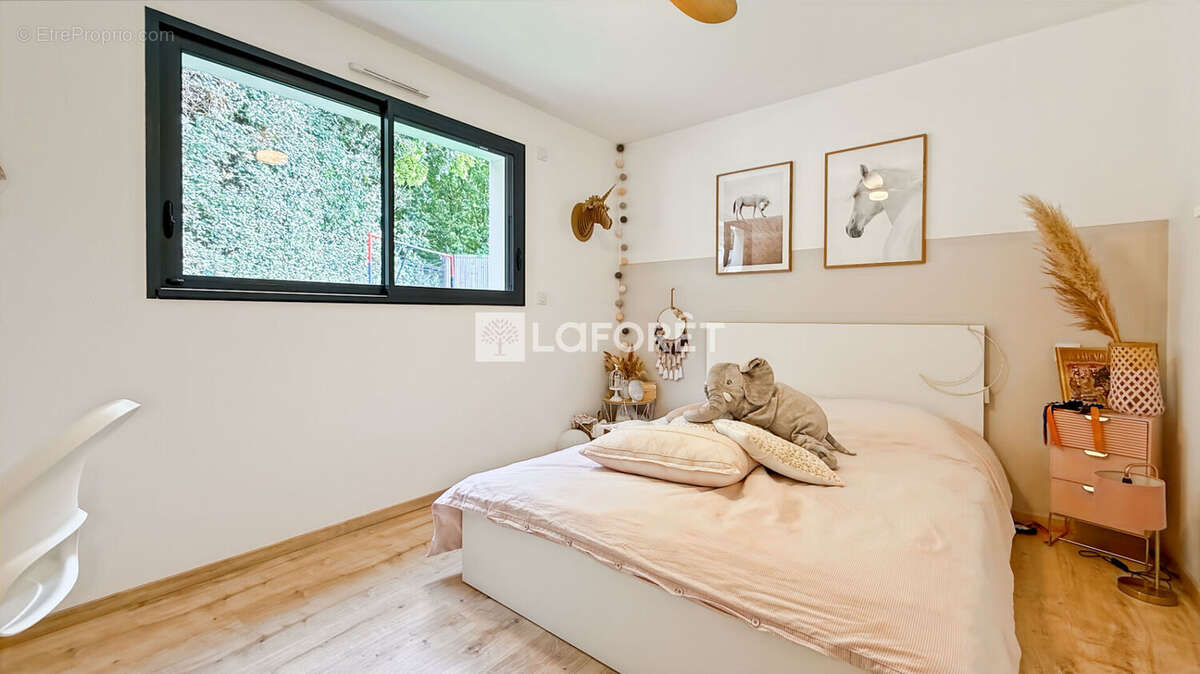 Maison à SAINT-CYR-SUR-LOIRE