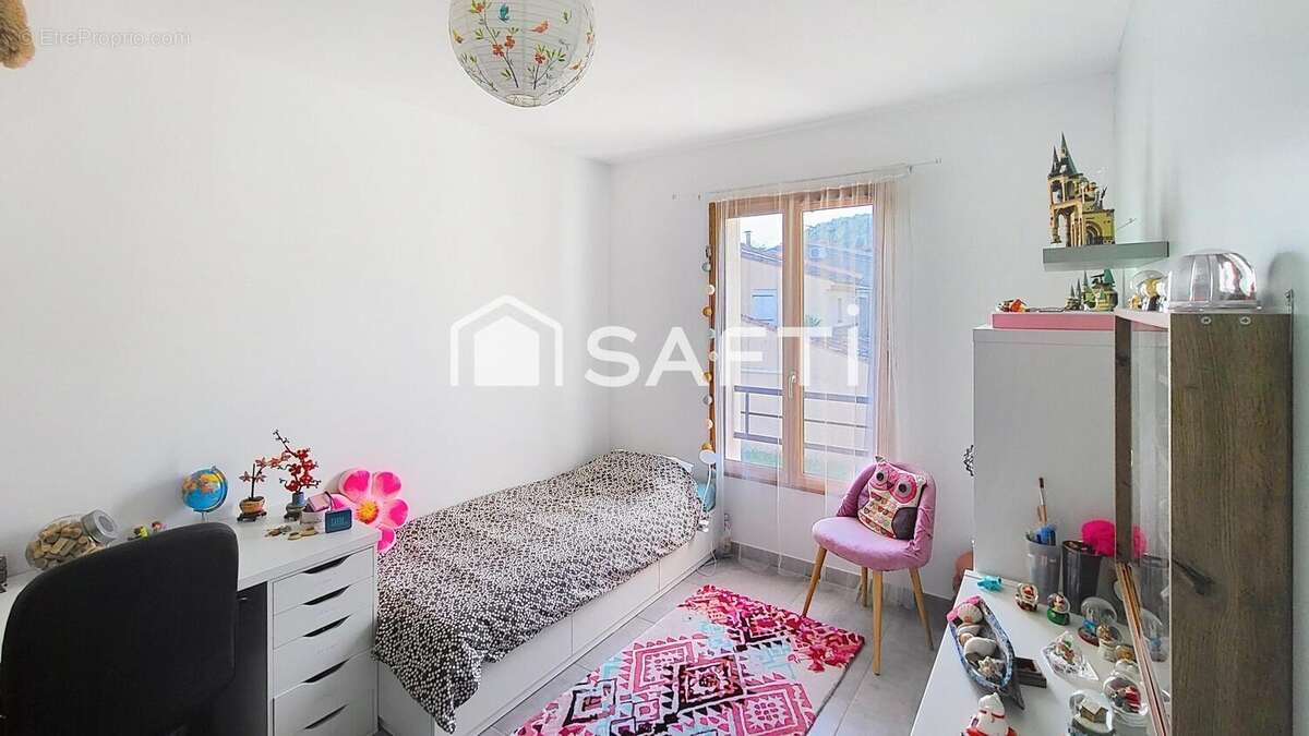 Photo 8 - Maison à SIGNES