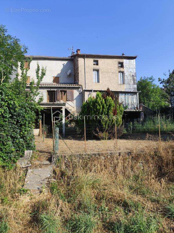 Maison à SAINT-ETIENNE-D&#039;ALBAGNAN