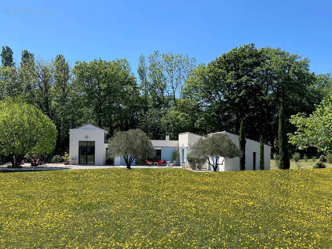 Vaison la romaine, propriete d'exception, terrain 1.7ha, piscine, vue - photo 2