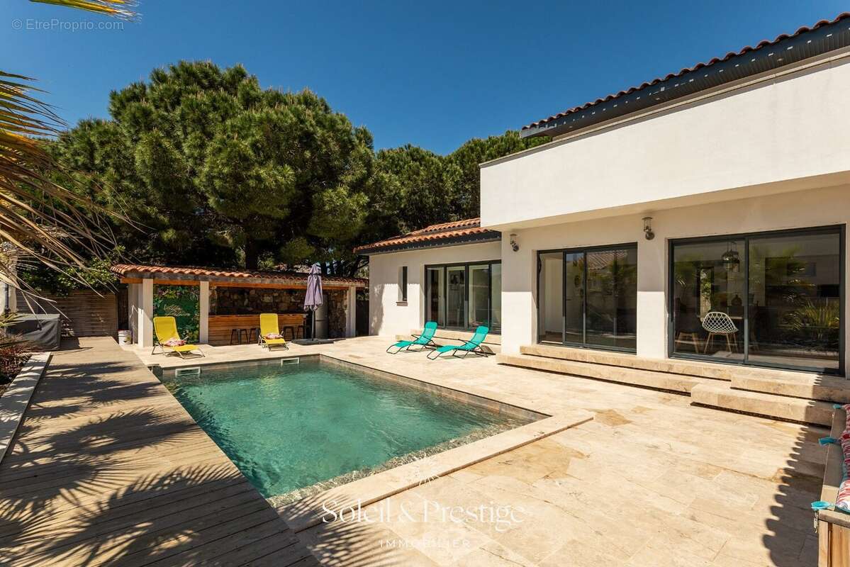LE GRAU D'AGDE- Villa avec piscine - photo 3