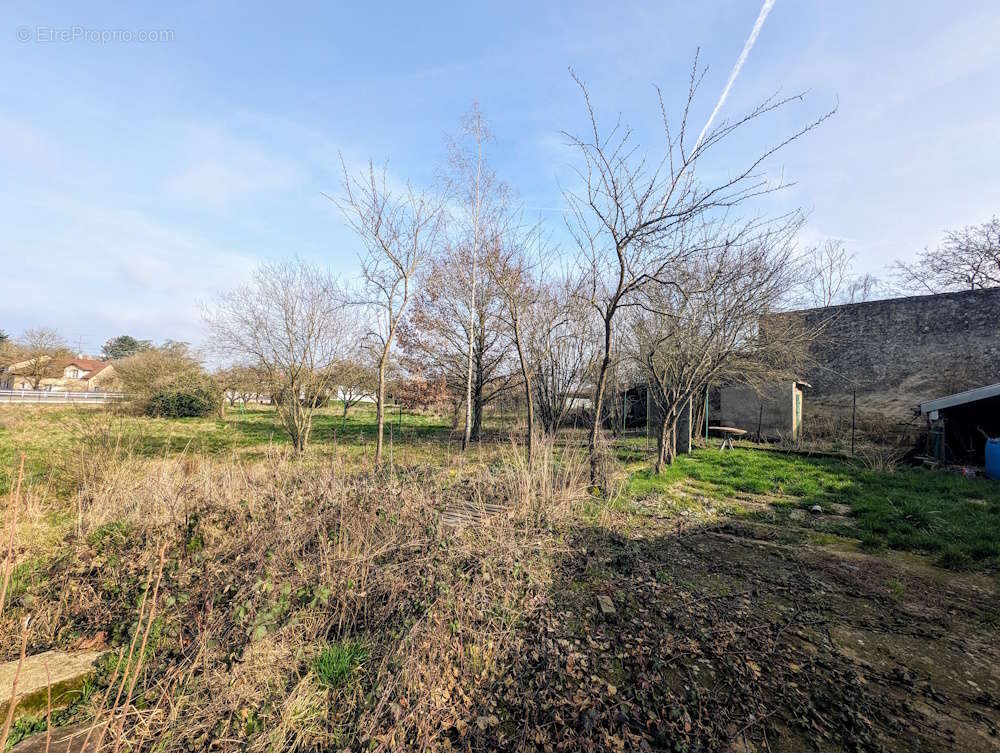 Maison de village de 129m² à refraîchir - photo 8