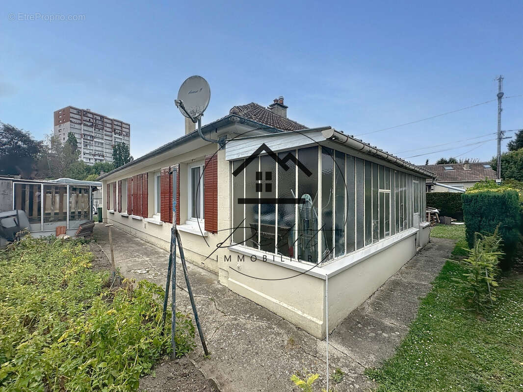 Maison à MONTATAIRE