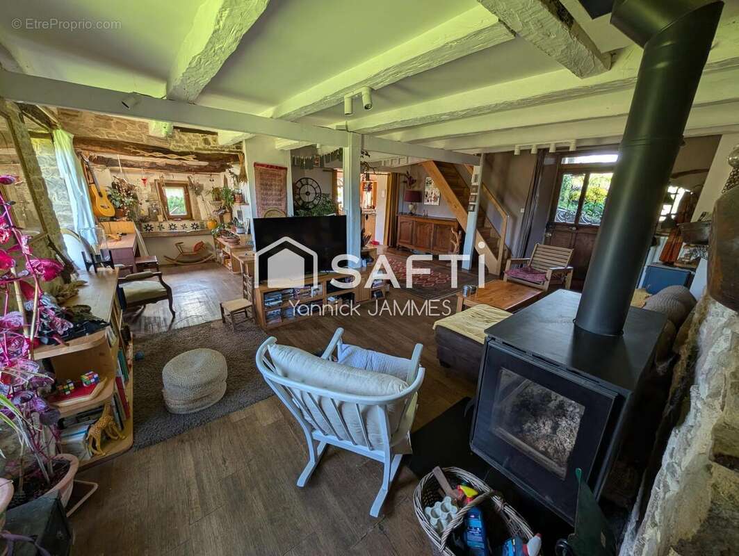 Maison 185 m² à Coupiac  - photo 7