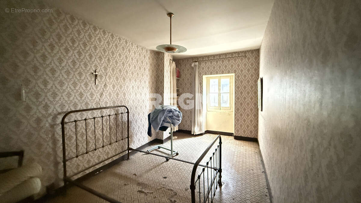Maison 105 M2 avec mazets sur parcelle de 6000 M2 - photo 61