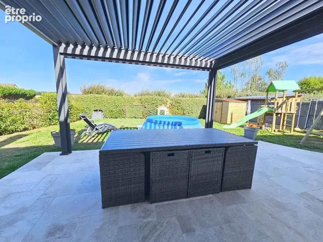 Maison de 112 m² - 3 chambres dont une suite parentale de plain-pied - Terrasse - Pergola climatique - Jardin aménagé - Garage - photo 10
