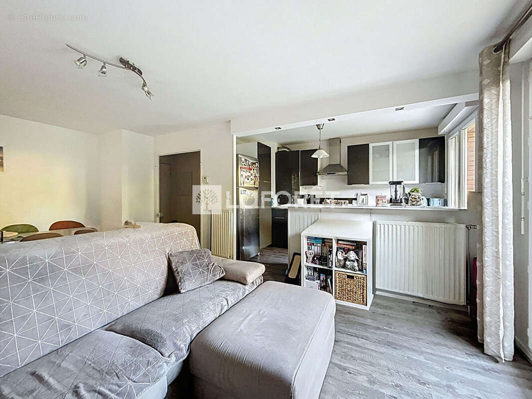Appartement à VERNEUIL-SUR-SEINE