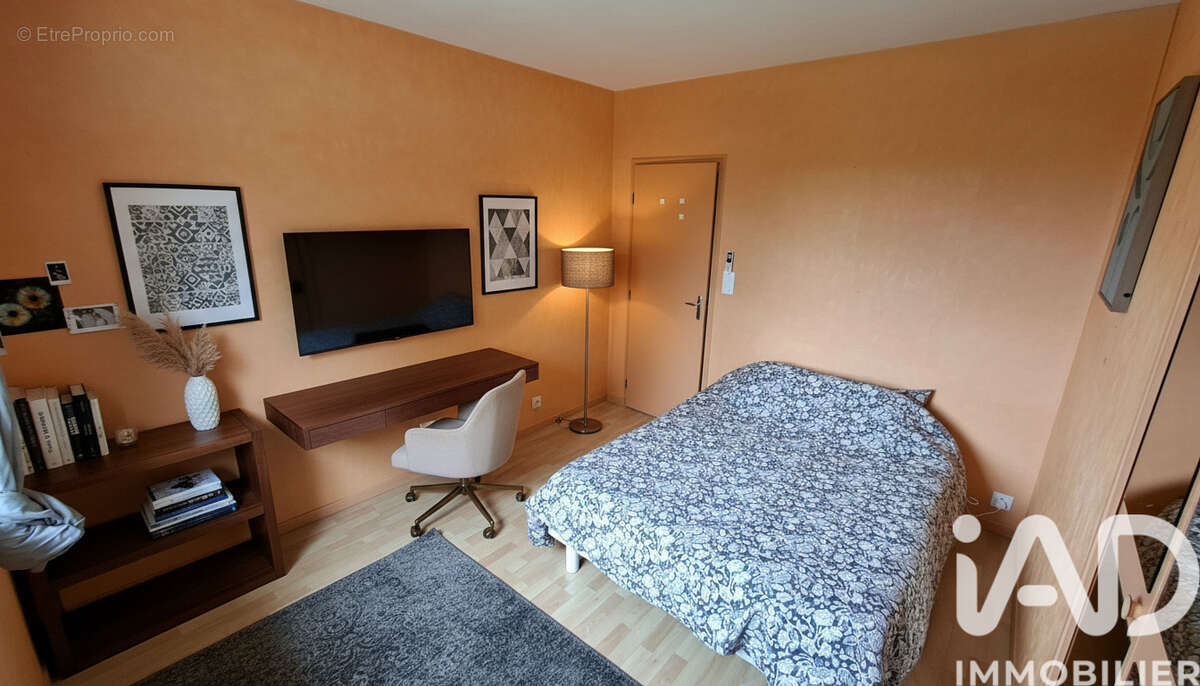Maison 131 m² à Saint-Etienne-De-Tulmont  - photo 9