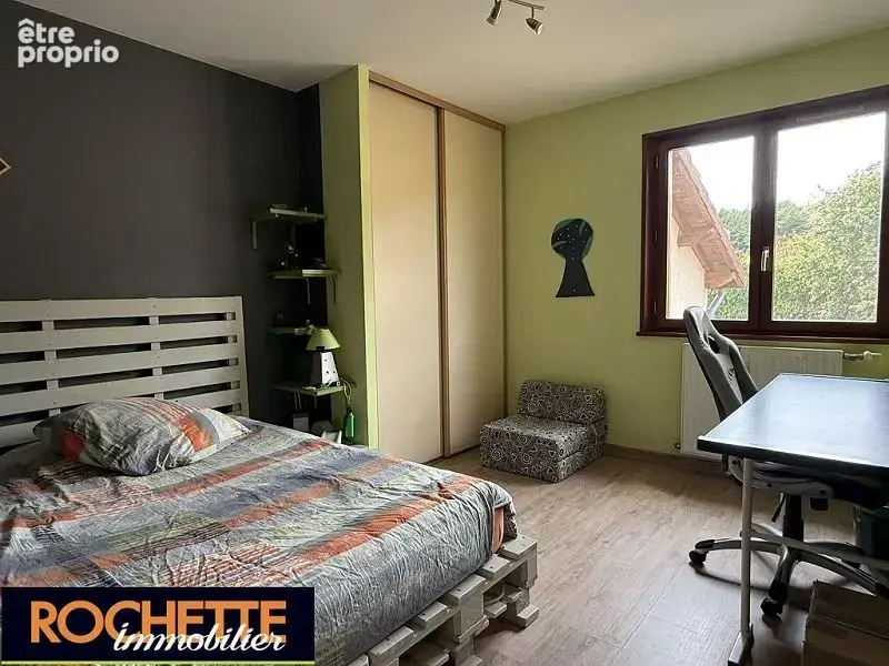 Maison 147 m² à Chirassimont  - photo 7