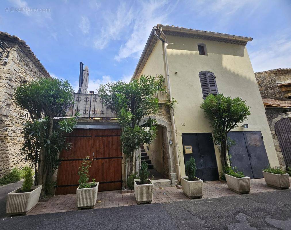 Maison à GOUDARGUES