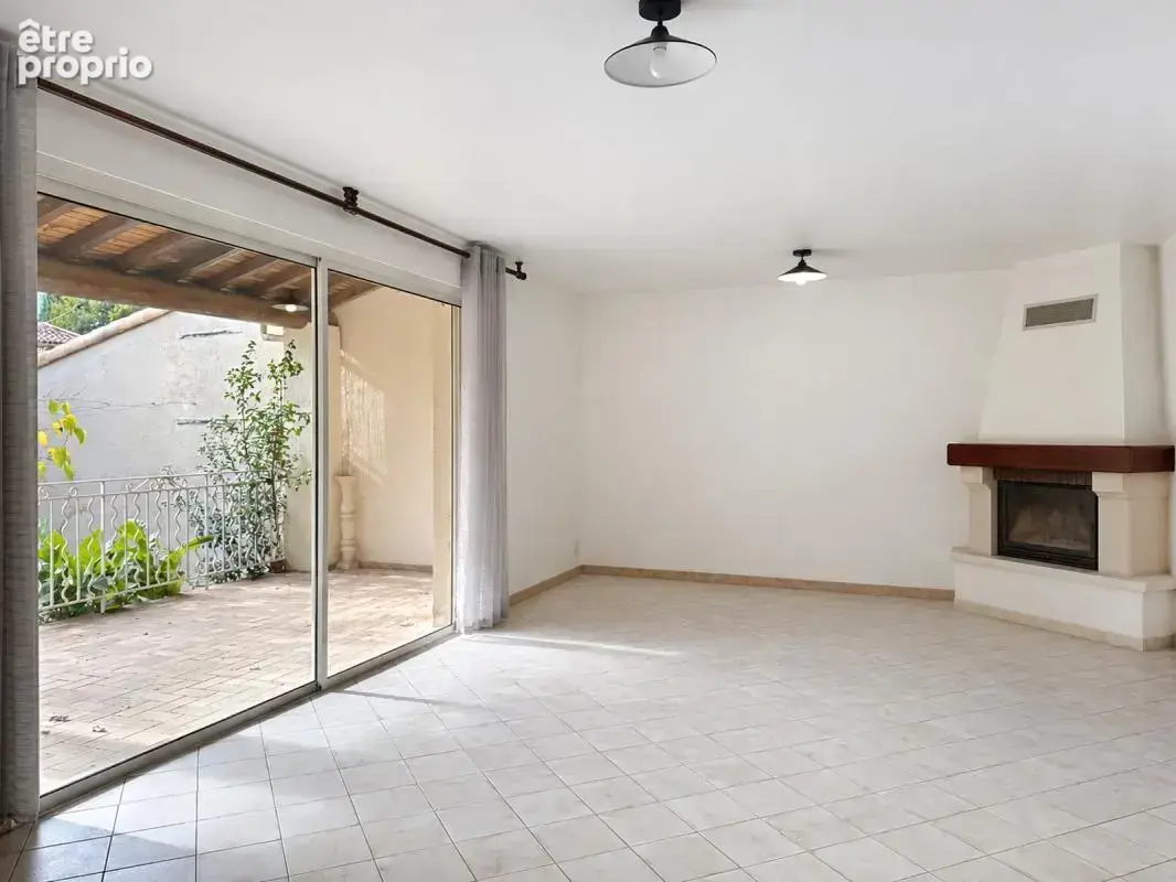 VIlleneuve les Avignon VIlla 110m² 4 pièces double garage - photo 1
