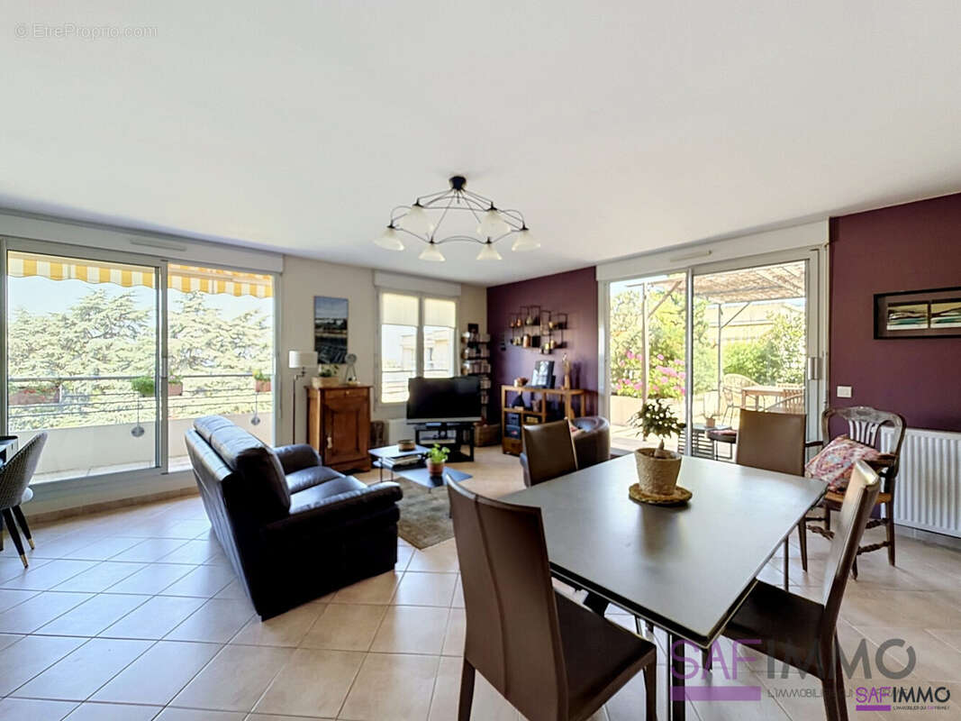 Appartement à SAINTE-FOY-LES-LYON