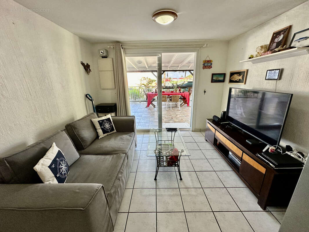 Maison à CAPESTERRE-BELLE-EAU