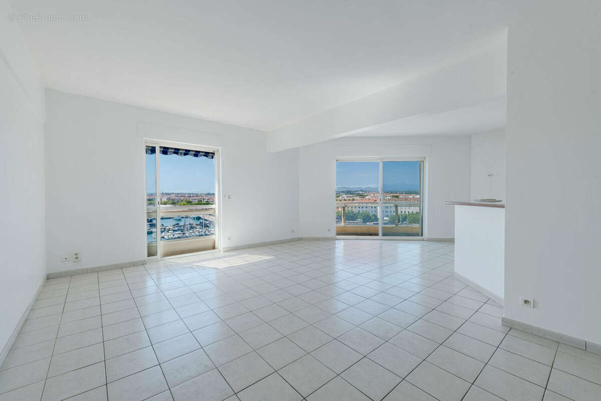 Appartement dernier étage avec vue mer panoramique au coeur de saint-raphaël - photo 3