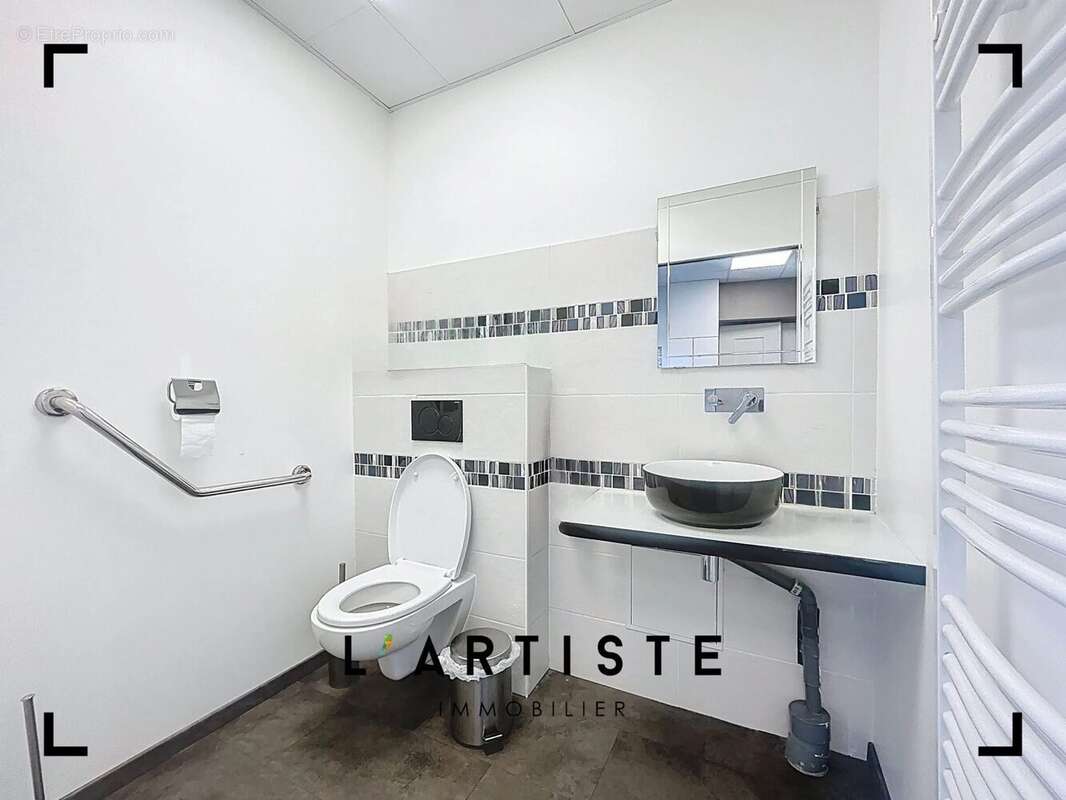 Commerce à SAINT-ETIENNE-DU-ROUVRAY