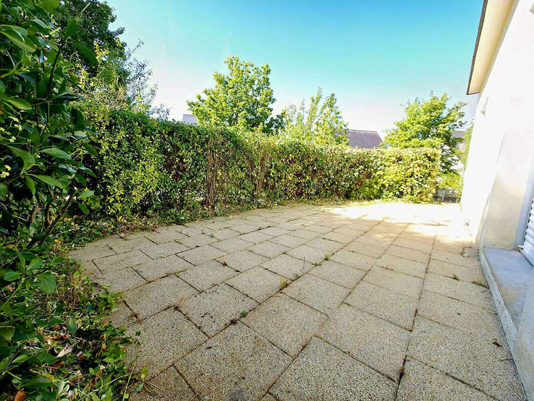 Maison à VEZIN-LE-COQUET