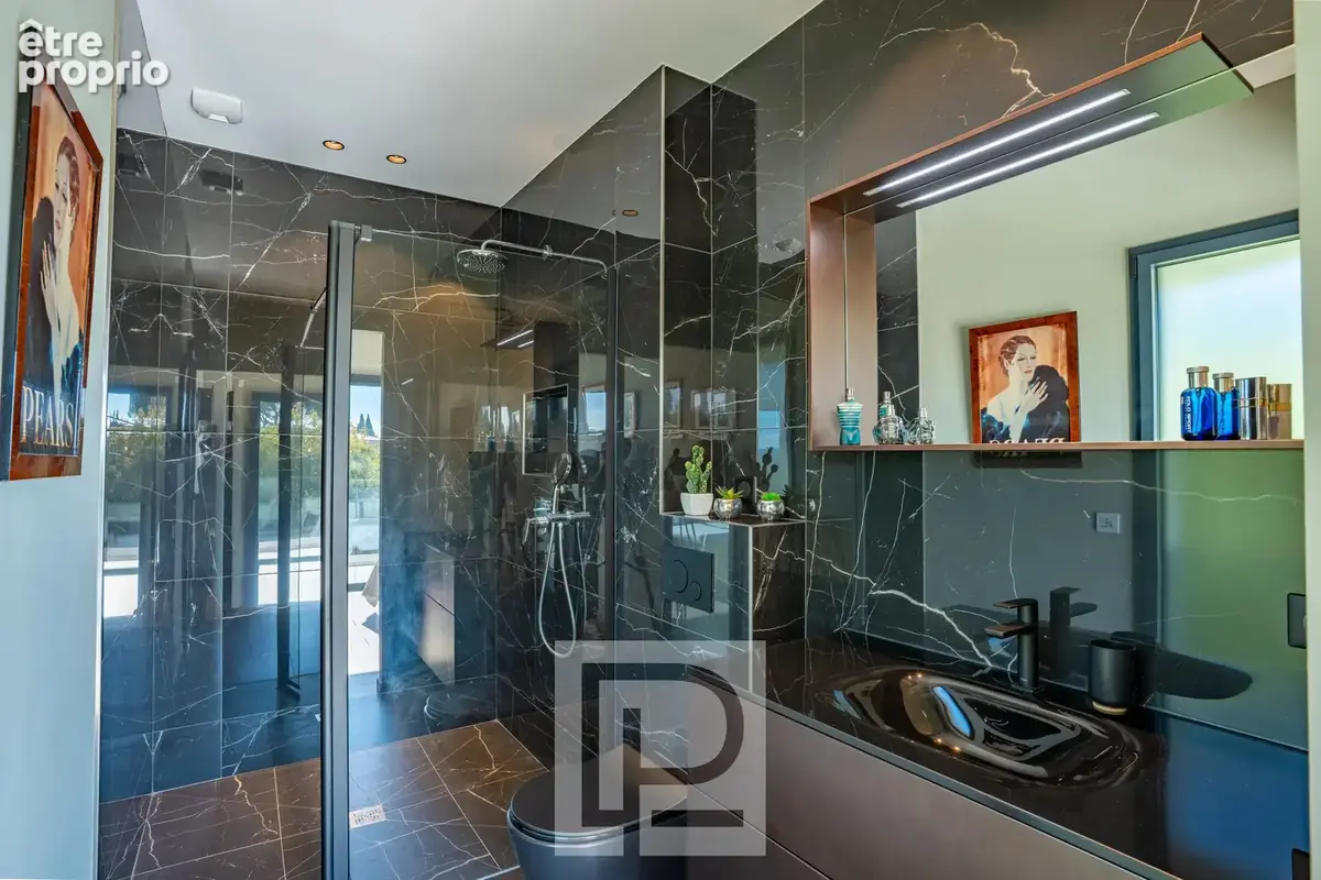 Superbe villa contemporaine au calme, avec vue dégagée sur les collines - photo 20