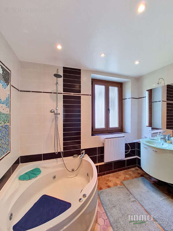 Maison avec deux appartements - photo 14