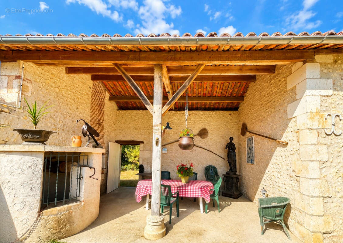 Maison à SAINT-MARTIAL
