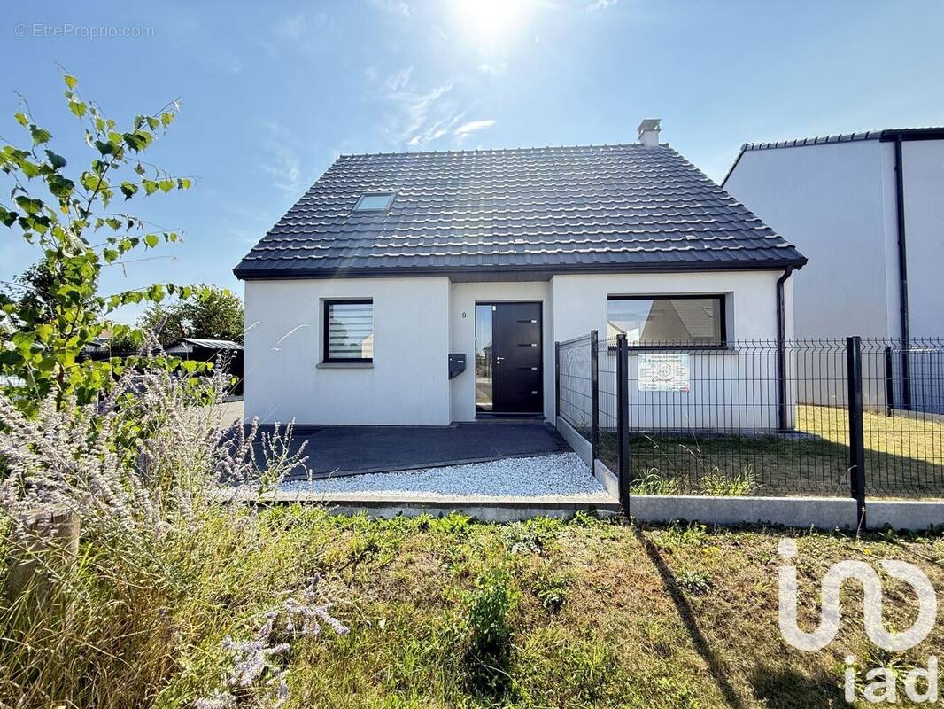 Photo 1 - Maison à ECAILLON