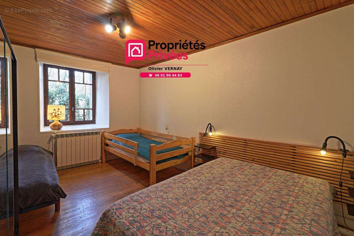 Maison mitoyenne de 2 appartements (91 m²) + combles (120m²) - photo 5