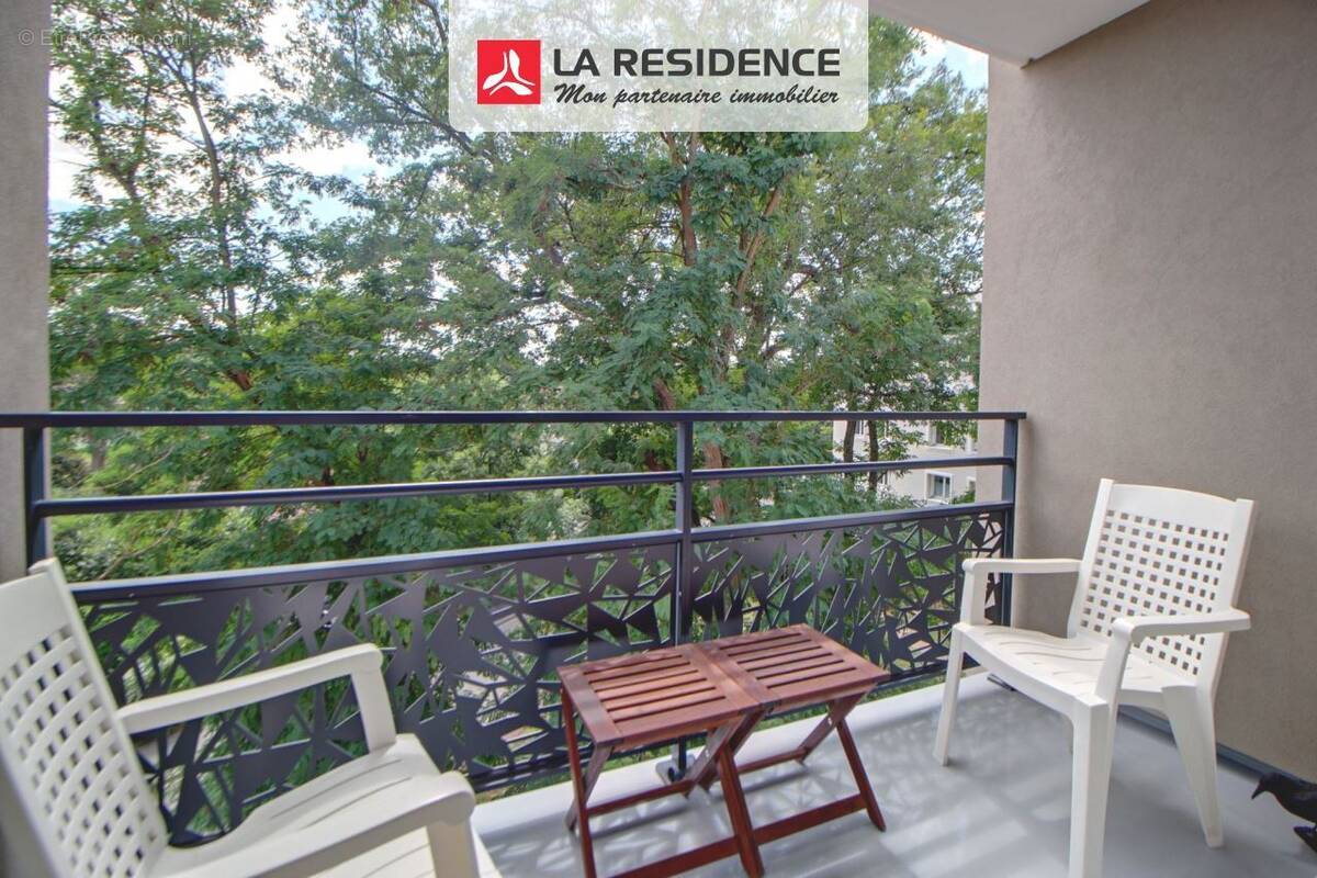 Appartement à VERNEUIL-SUR-SEINE