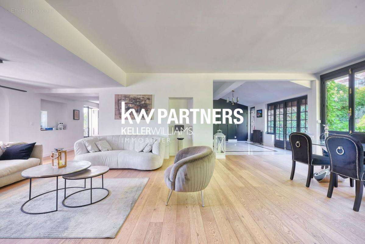 Maison à JOUY-EN-JOSAS