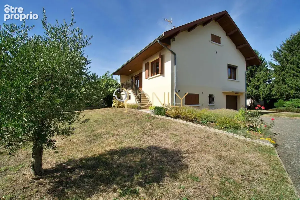 Maison - savigneux - 3 chambres - photo 3