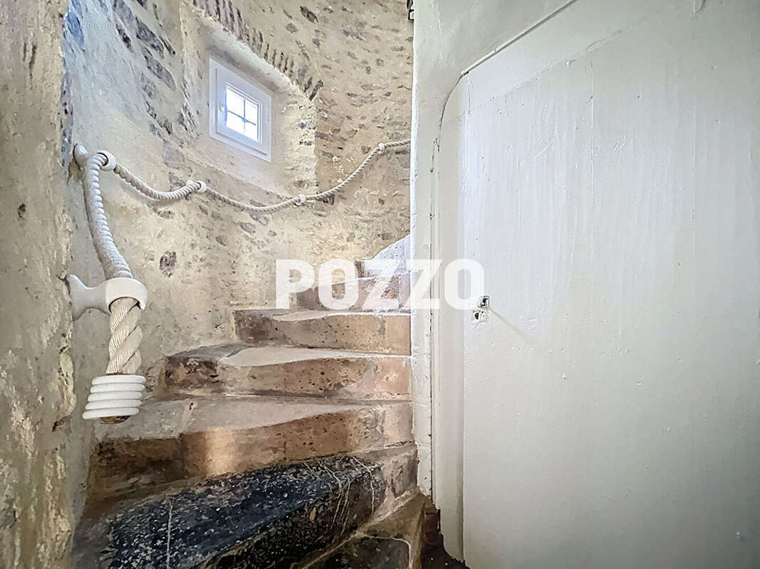 Maison à CANVILLE-LA-ROCQUE