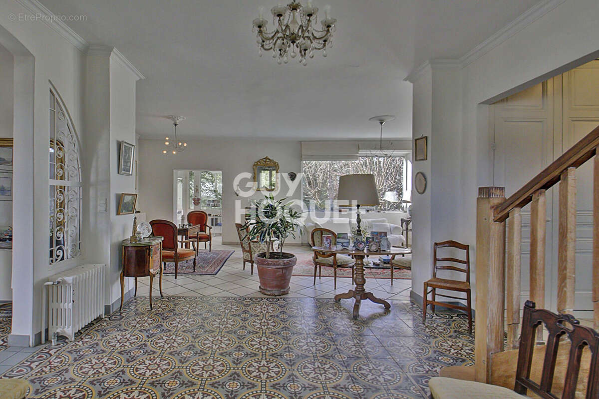 Maison à BOURGOIN-JALLIEU