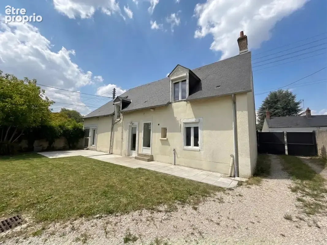 Maison à LOURY