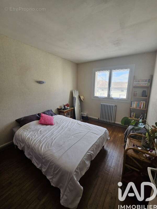 Photo 8 - Appartement à RUELLE-SUR-TOUVRE