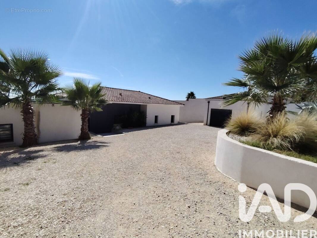 Photo 1 - Maison à BELLEGARDE