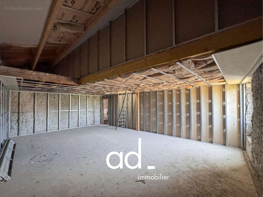Appartement 311 m² à Esnandes  - photo 3