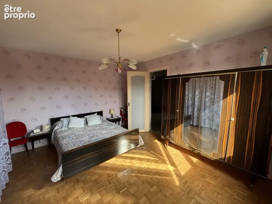 Maison 7 pièces 143 m² à vendre à Vitry-Sur-Seine (94400) - photo 9