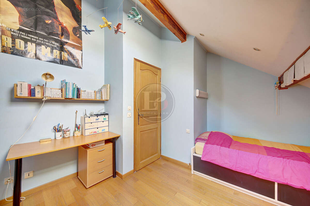 Superbe Maison familiale - 4 Chambres - Centre Ville - photo 9