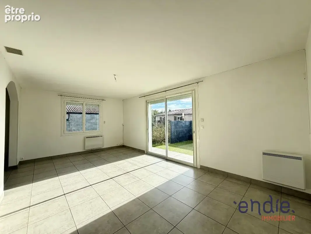 Photo Maison à Pompignan au prix de 235 000€