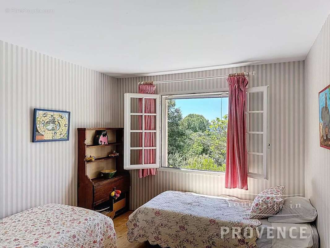 Maison à SAINT-ANTONIN-DU-VAR