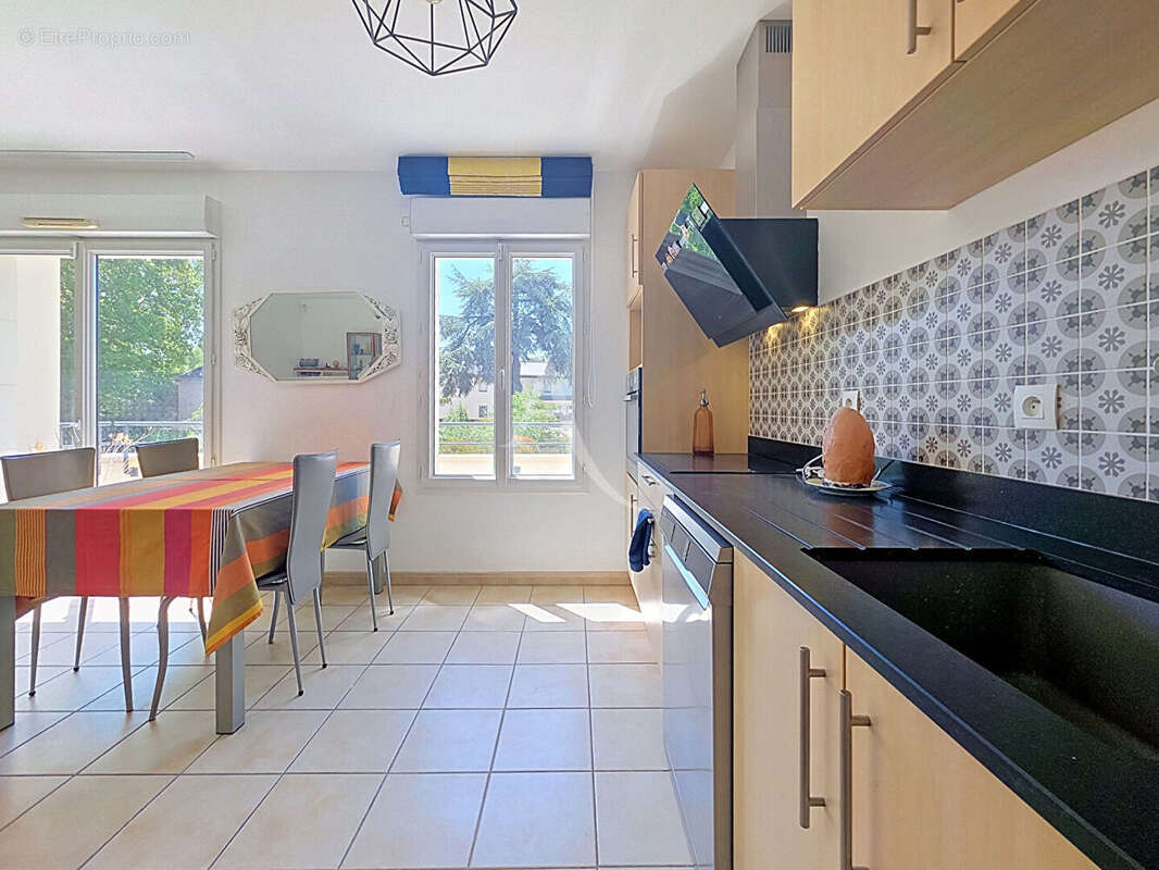 Charmant T3 de 70m² à vendre - secteur Parc de la Haye - Angers - photo 2