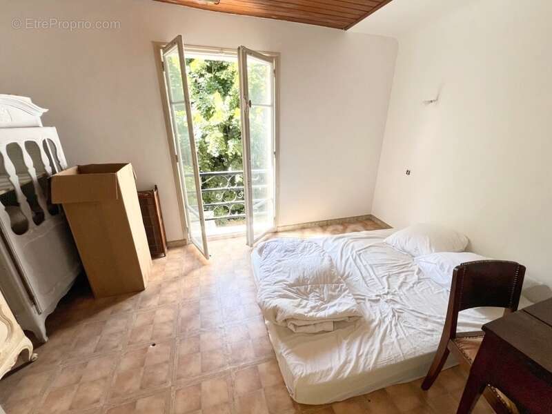 Maison à vendre à Digne-les-Bains – 115 m², 4 chambres, jardin arboré de 300 m², fort potentiel - photo 22