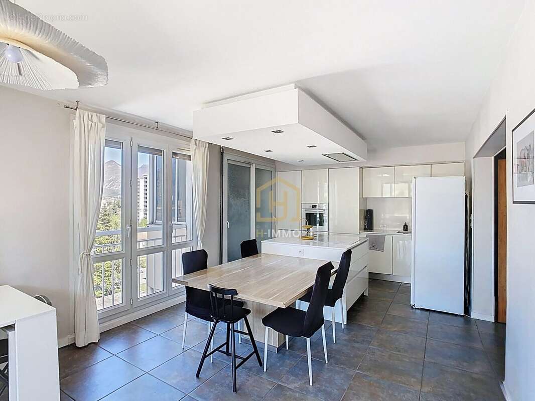 Appartement à SEYSSINS