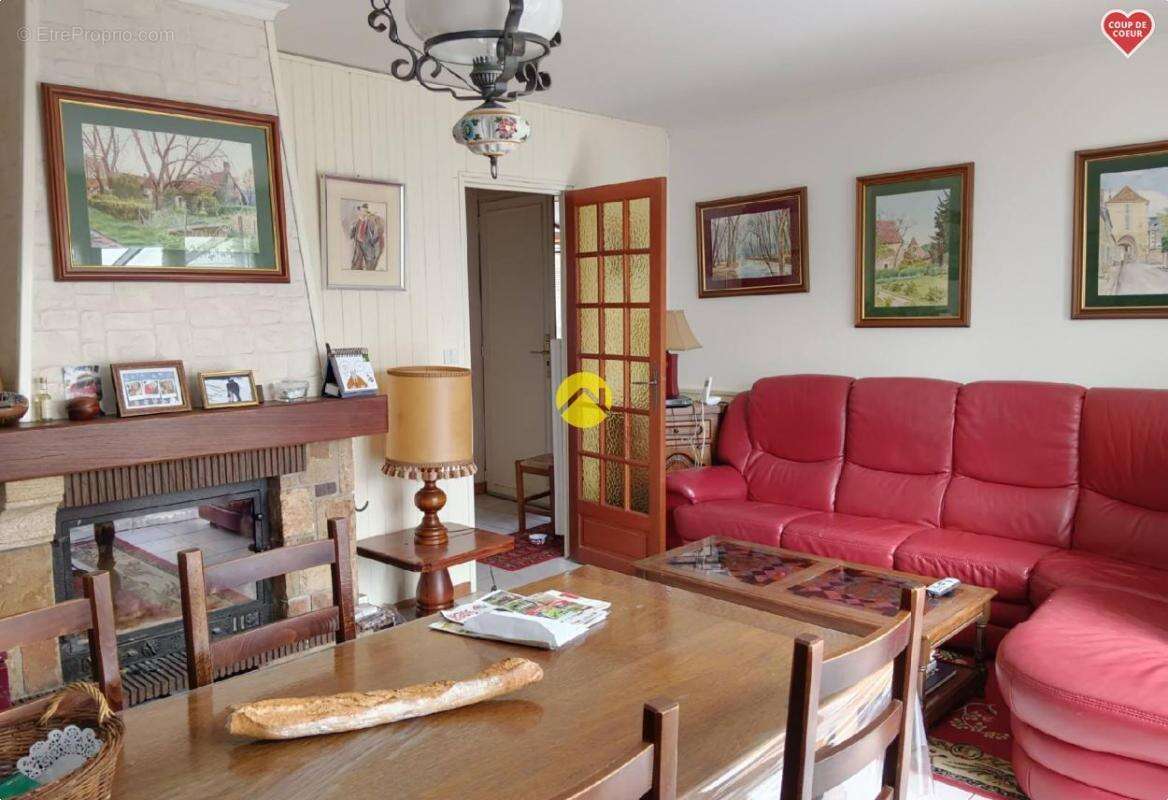 Maison à LOURDOUEIX-SAINT-MICHEL