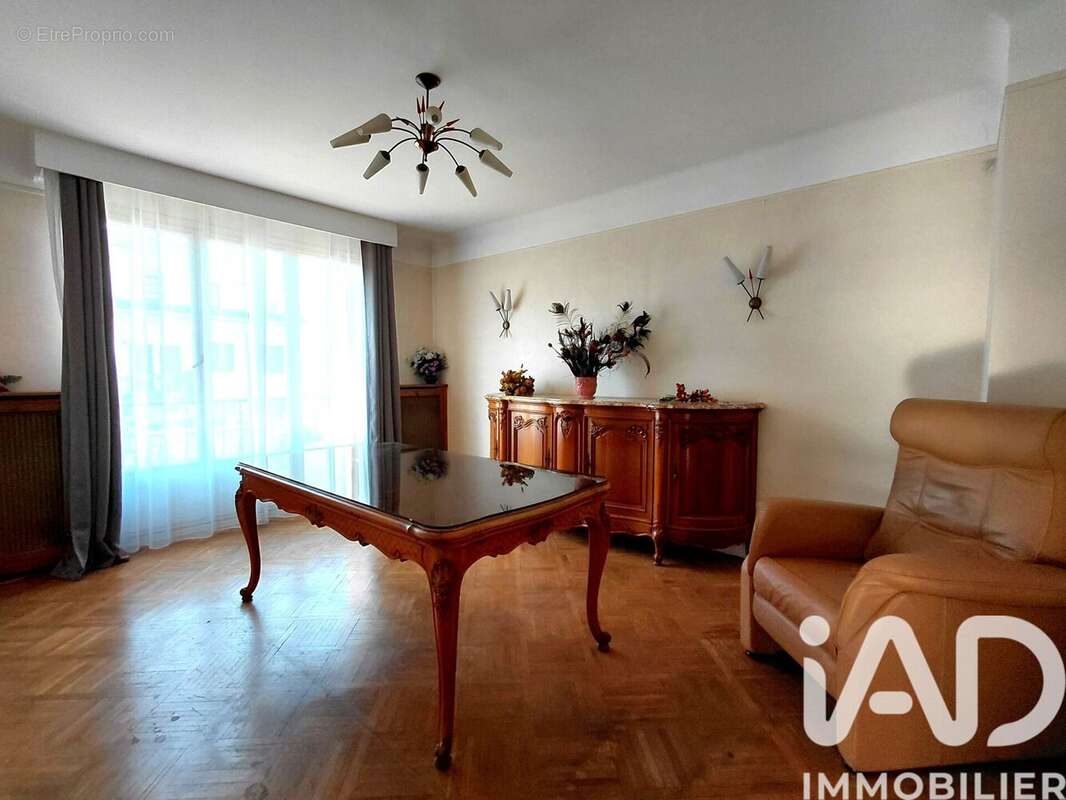 Photo 2 - Maison à ANTONY